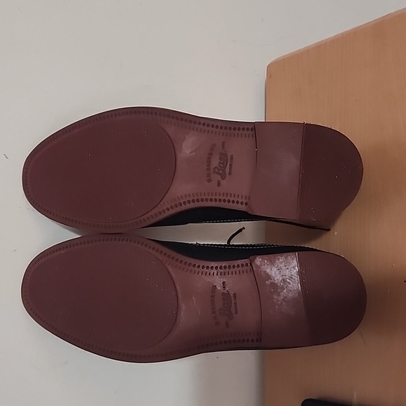 G.H Bass -Jack Navy Blue wingtip size 10. - Picture 7 of 16